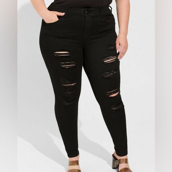 Torrid Bombshell Skinny Jeans - Picture 1 of 4